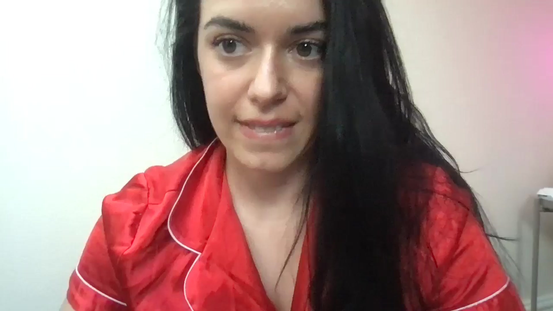 Gallery image thumbnail from xoxEmilyxoxx's myfreecams stream on, 05/07/2025, 17:37 image 19 of 20