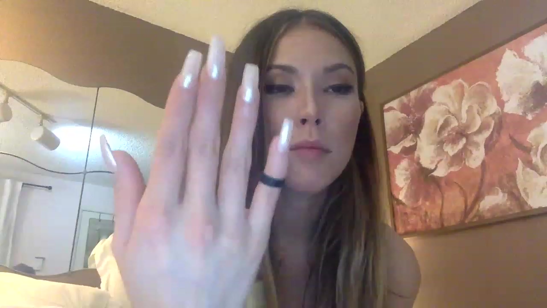 Gallery image thumbnail from xoxo__liz's myfreecams stream on, 01/09/2023, 11:41 image 2 of 20