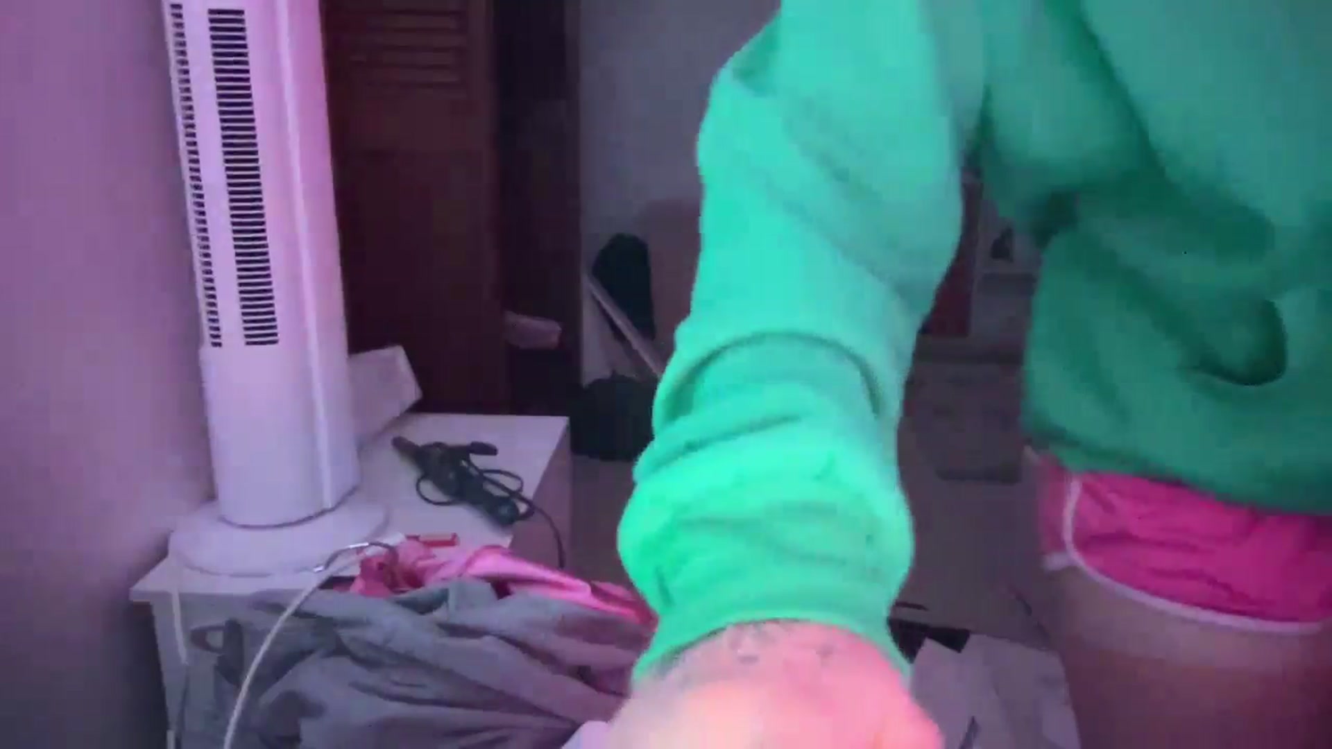 Gallery image thumbnail from xoxoitsparis's myfreecams stream on, 07/03/2024, 09:37 image 17 of 20