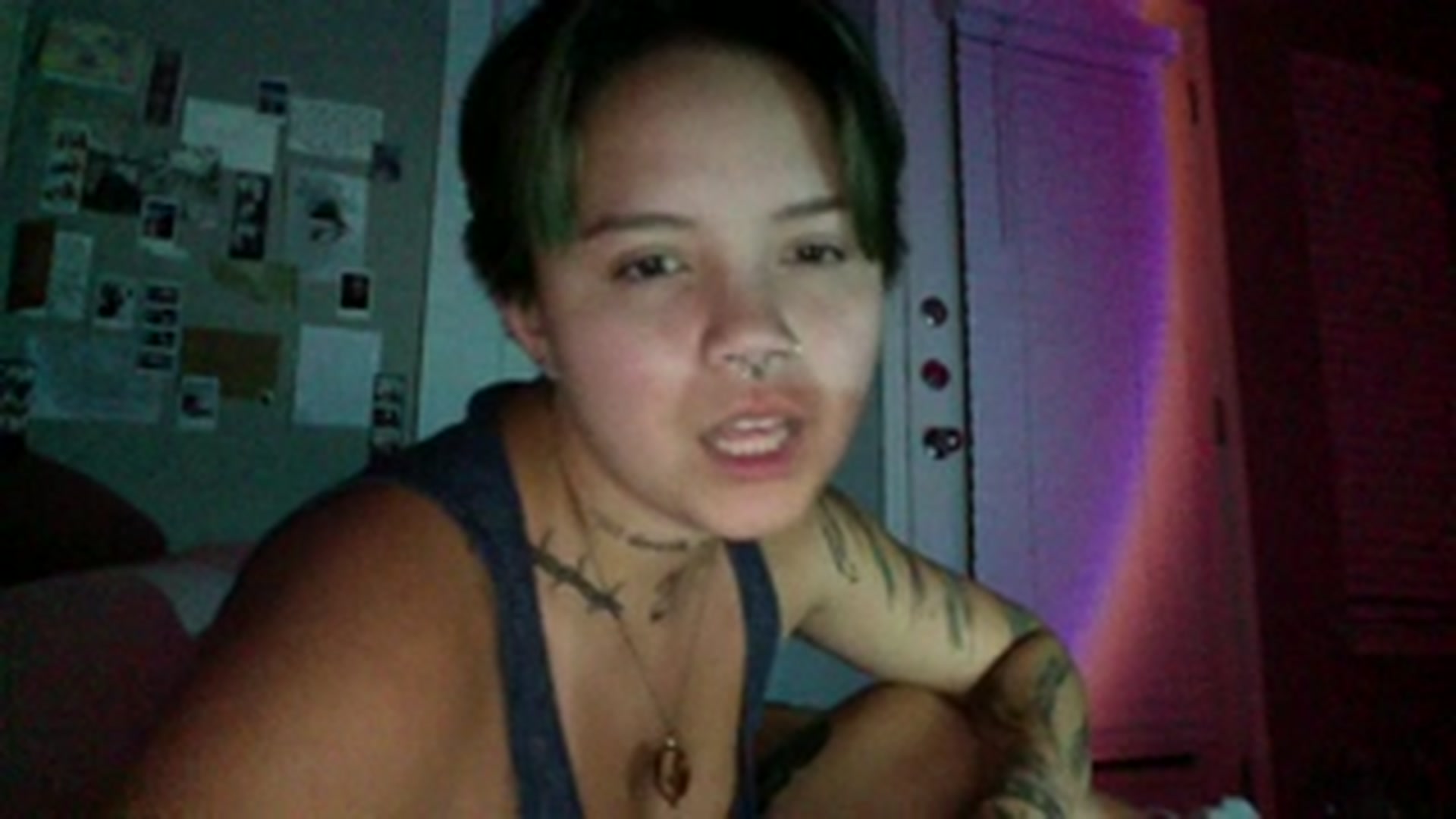 Gallery image thumbnail from xxRosesxx's myfreecams stream on, 08/17/2023, 06:33 image 16 of 20