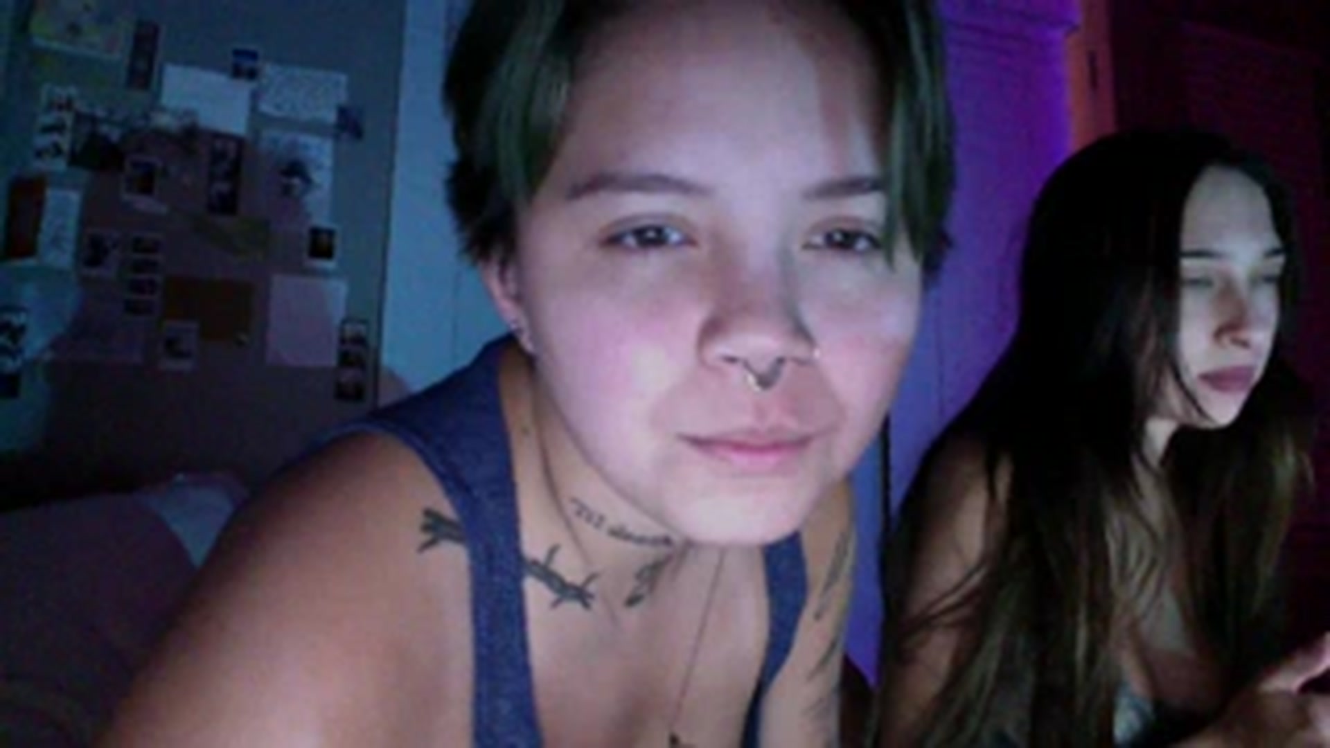 Gallery image thumbnail from xxRosesxx's myfreecams stream on, 08/17/2023, 06:33 image 15 of 20