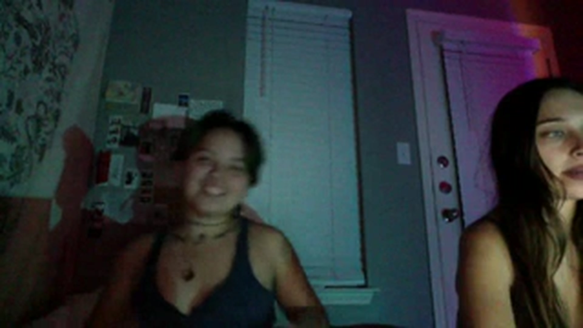 Gallery image thumbnail from xxRosesxx's myfreecams stream on, 08/17/2023, 06:33 image 11 of 20