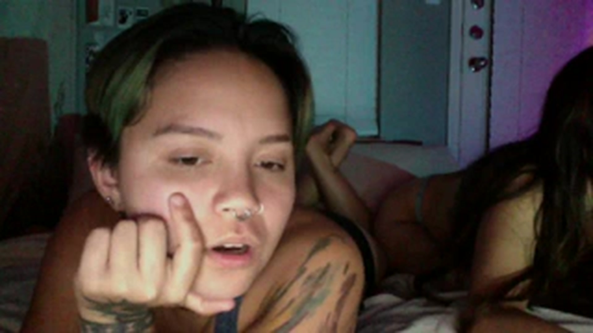 Gallery image thumbnail from xxRosesxx's myfreecams stream on, 08/17/2023, 06:33 image 1 of 20