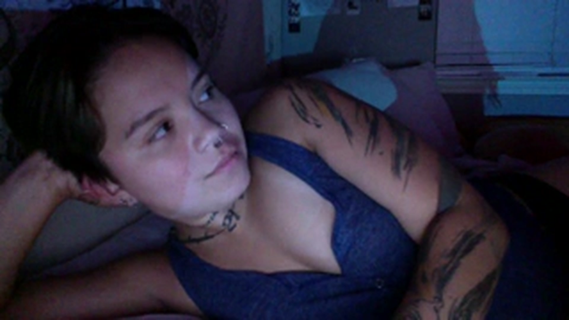 Gallery image thumbnail from xxRosesxx's myfreecams stream on, 08/17/2023, 06:33 image 17 of 20