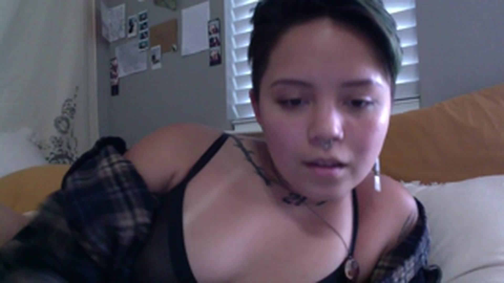 Gallery image thumbnail from xxRosesxx's myfreecams stream on, 08/20/2023, 21:36 image 11 of 20