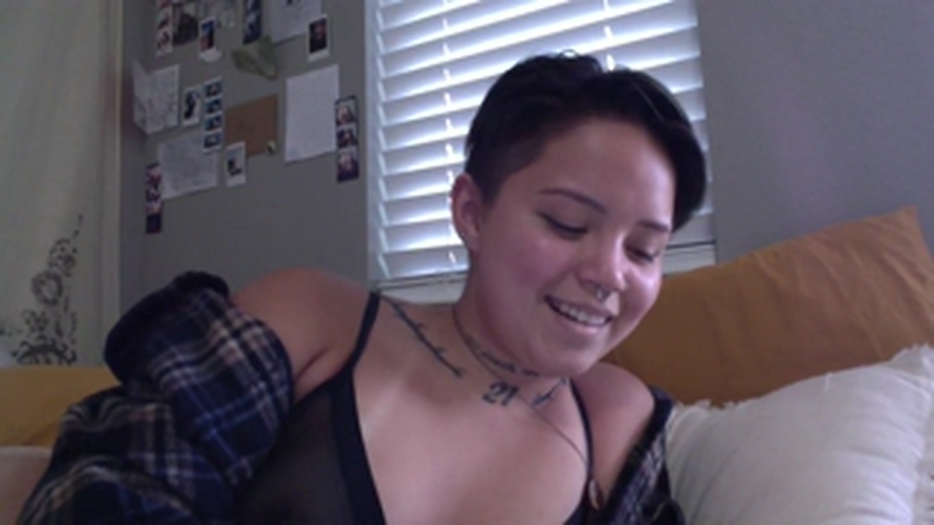 Gallery image thumbnail from xxRosesxx's myfreecams stream on, 08/20/2023, 21:36 image 8 of 20
