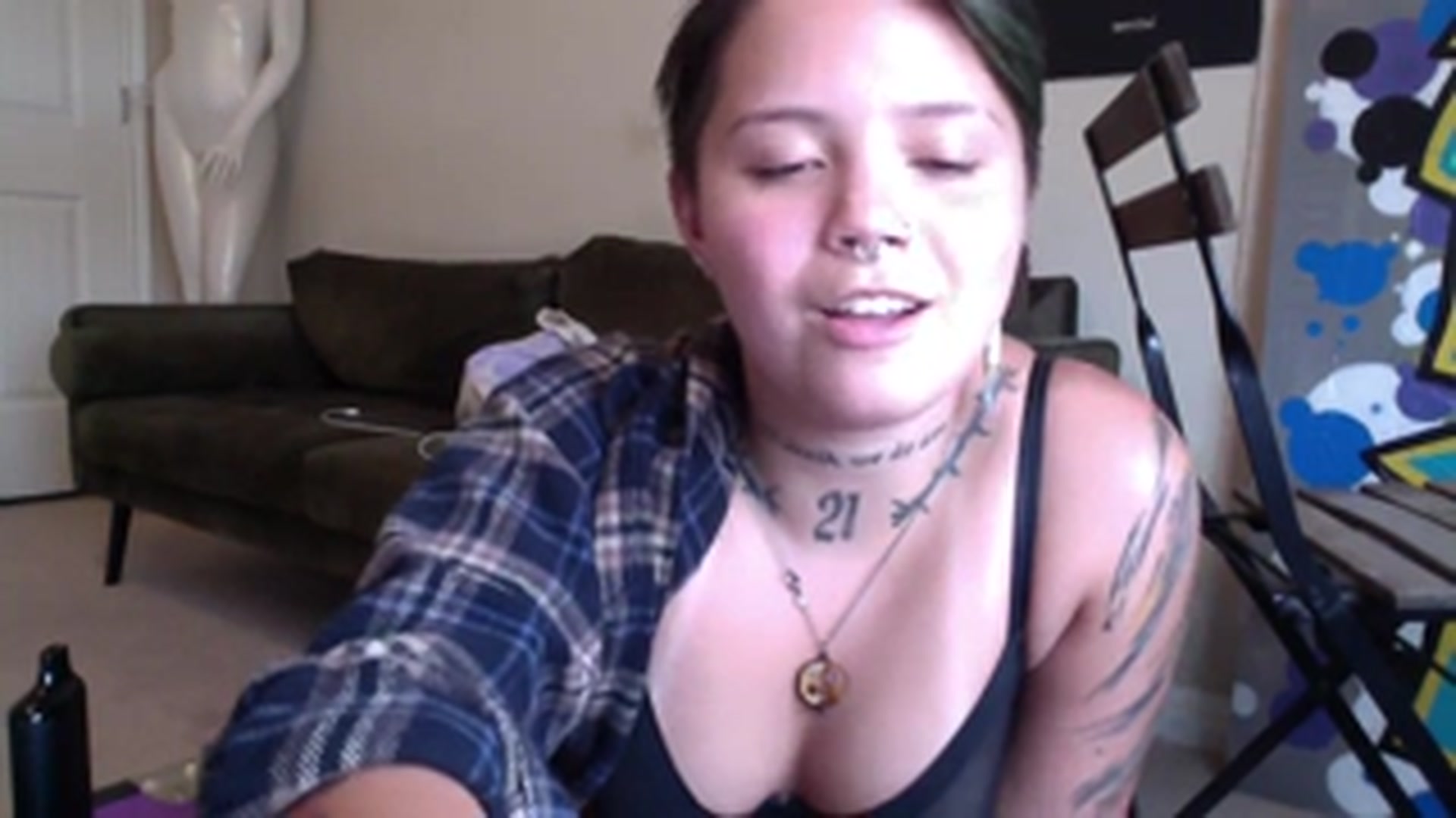 Gallery image thumbnail from xxRosesxx's myfreecams stream on, 08/24/2023, 23:05 image 11 of 20