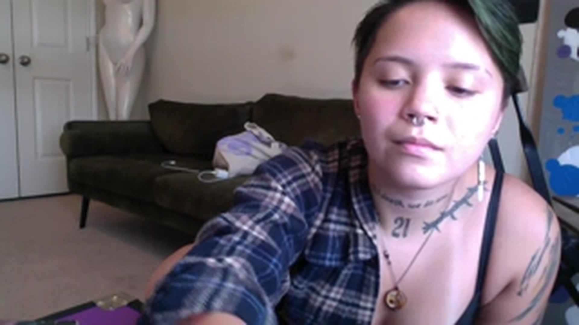 Gallery image thumbnail from xxRosesxx's myfreecams stream on, 08/24/2023, 23:05 image 6 of 20