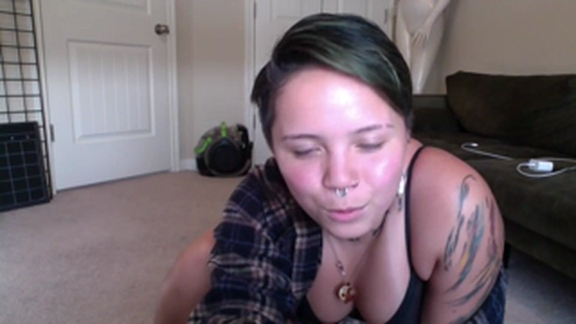 Gallery image thumbnail from xxRosesxx's myfreecams stream on, 08/24/2023, 23:50 image 12 of 20
