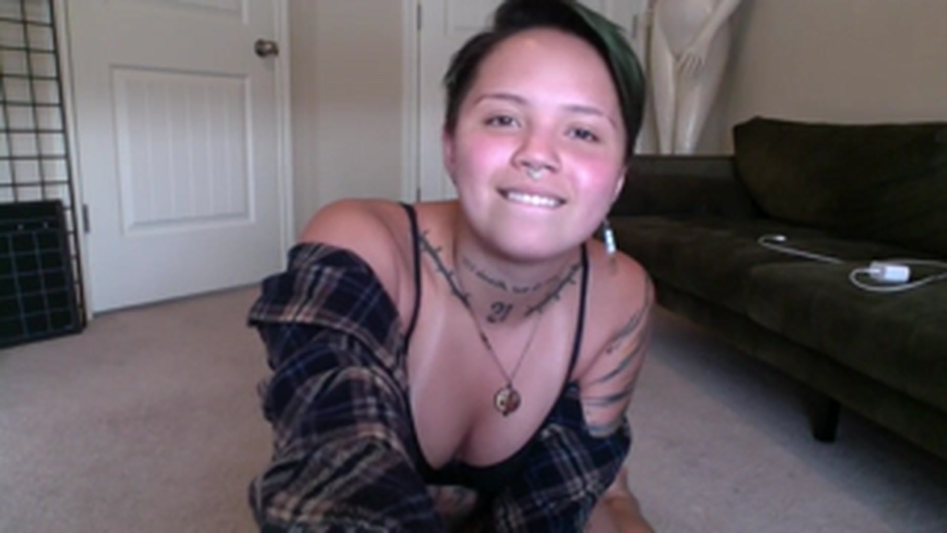 Gallery image thumbnail from xxRosesxx's myfreecams stream on, 08/24/2023, 23:50 image 4 of 20