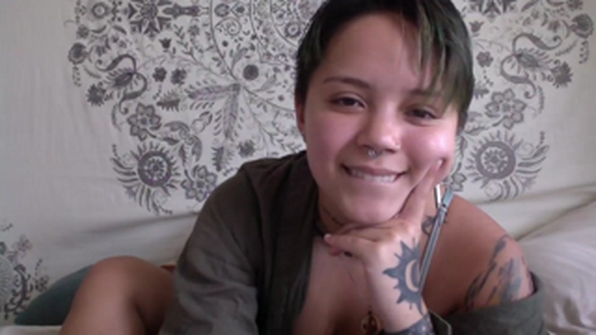 Gallery image thumbnail from xxRosesxx's myfreecams stream on, 09/02/2023, 20:04 image 7 of 20