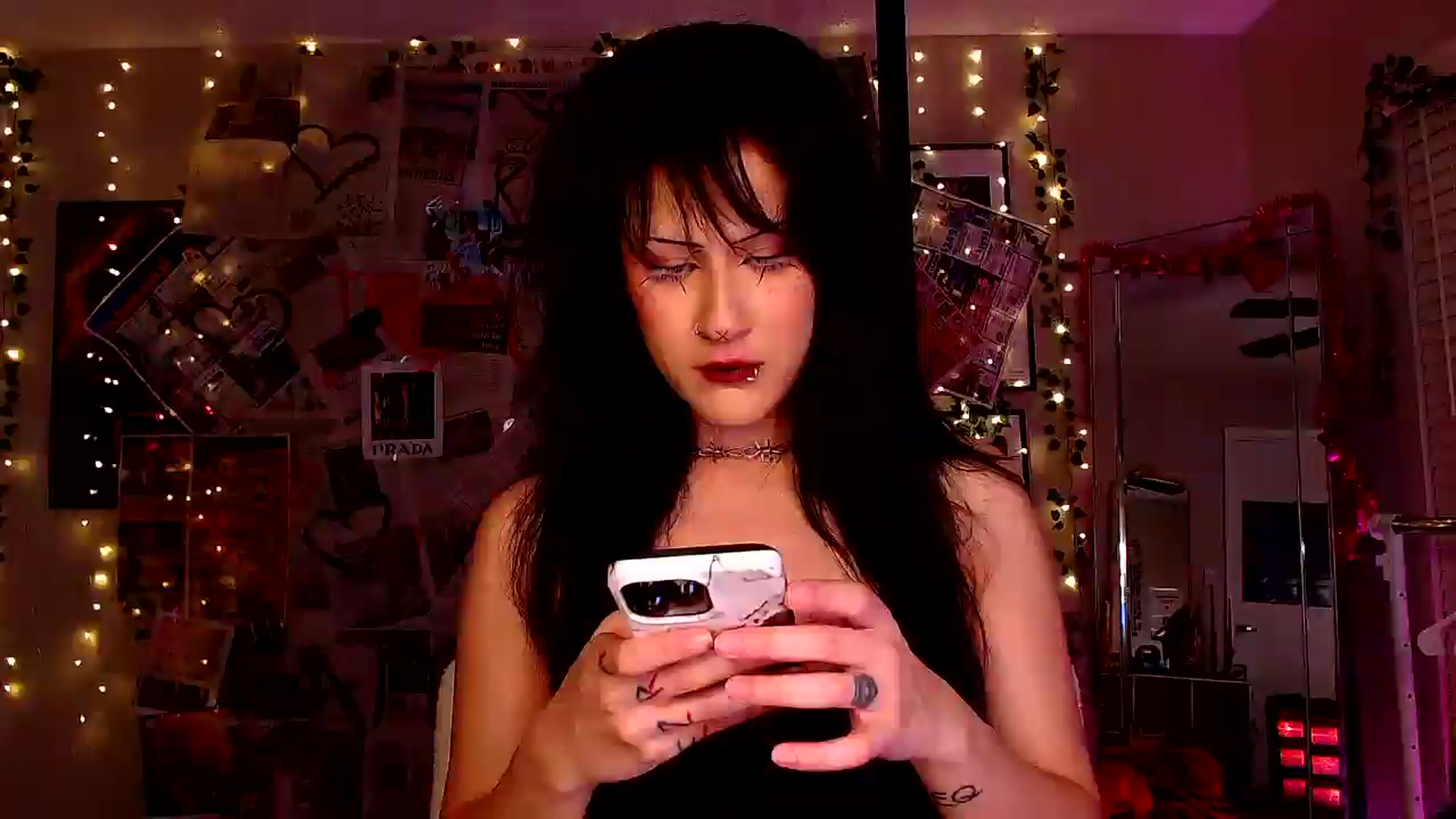 Gallery image thumbnail from xxbabyghostxx's myfreecams stream on, 02/17/2025, 05:34 image 1 of 20
