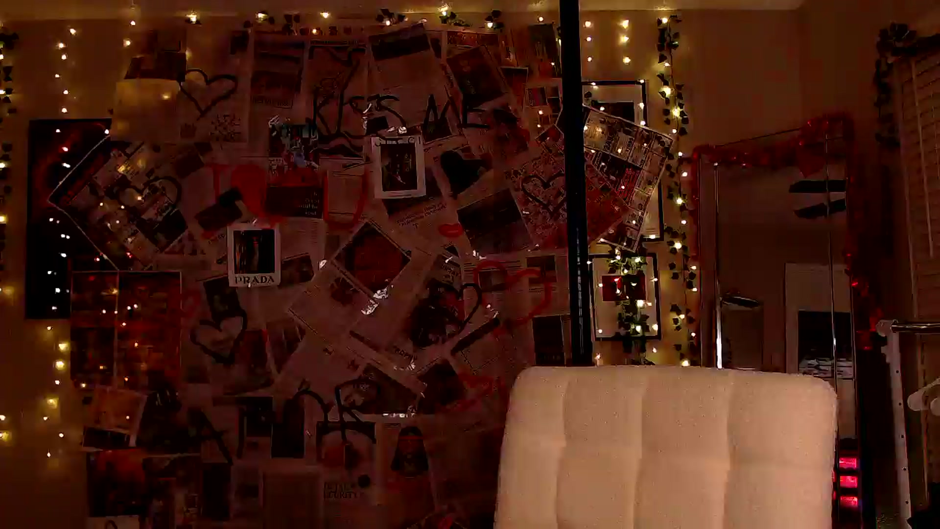 Gallery image thumbnail from xxbabyghostxx's myfreecams stream on, 02/17/2025, 05:34 image 4 of 20