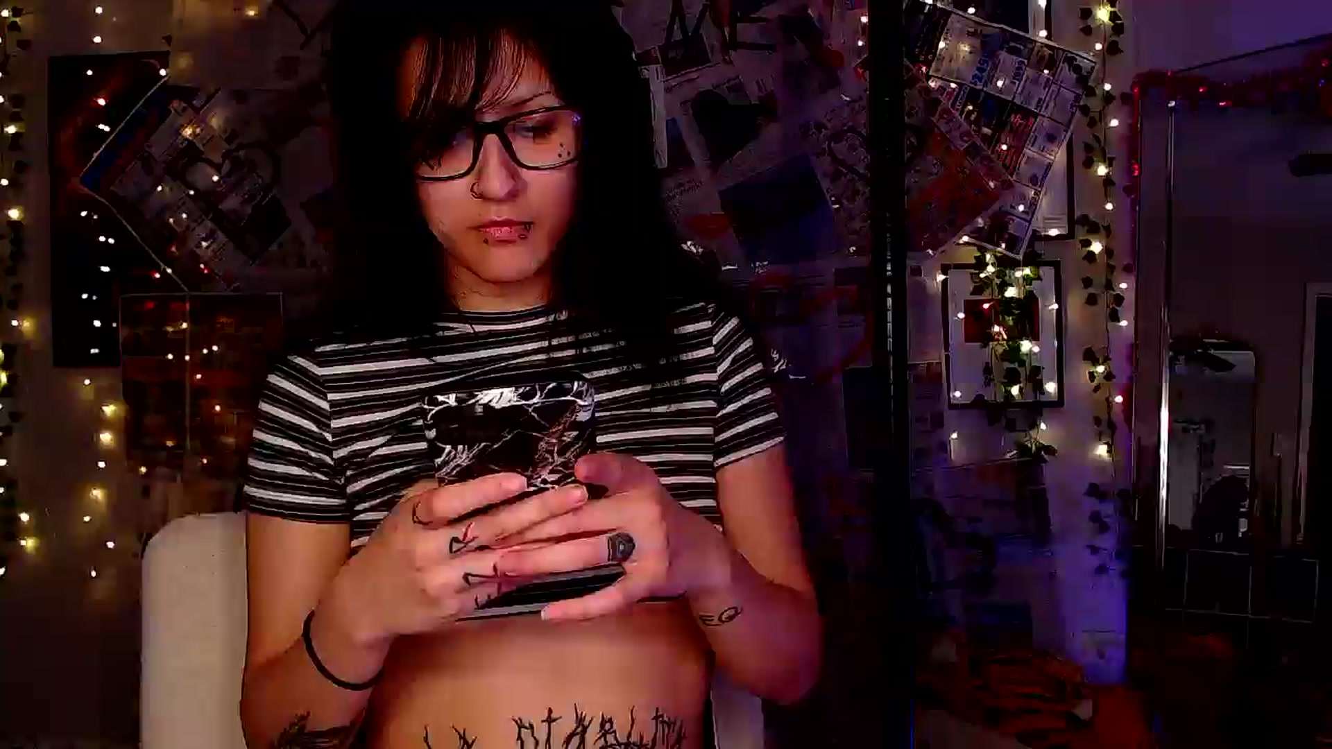 Gallery image thumbnail from xxbabyghostxx's myfreecams stream on, 03/03/2025, 03:45 image 13 of 20