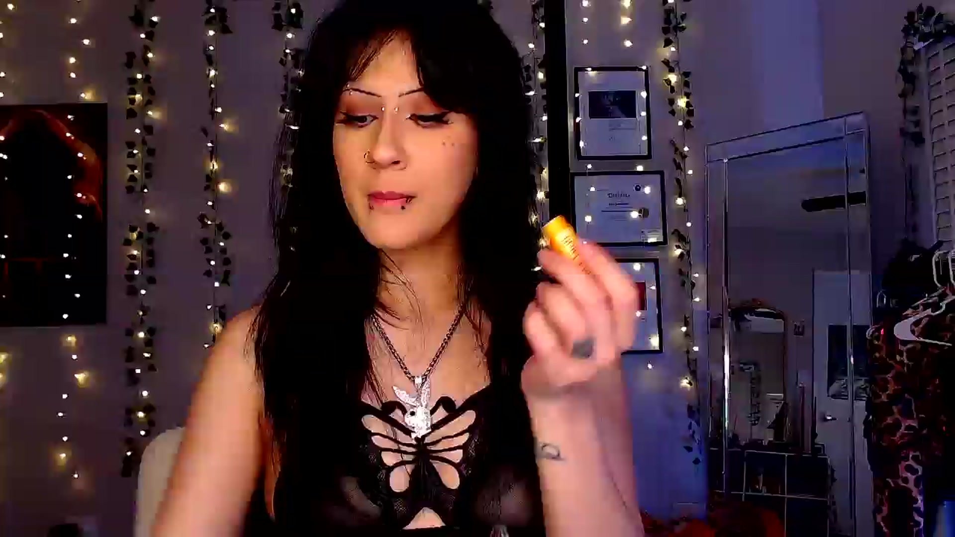 Gallery image thumbnail from xxbabyghostxx's myfreecams stream on, 03/16/2025, 04:10 image 17 of 20