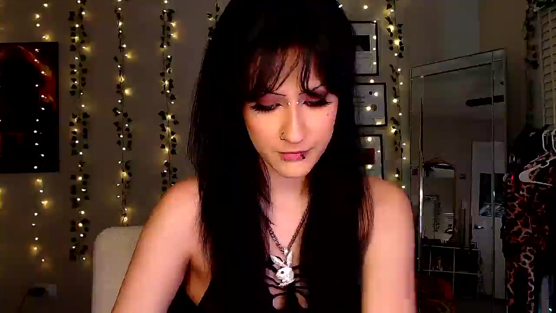 Gallery image thumbnail from xxbabyghostxx's myfreecams stream on, 03/16/2025, 05:08 image 9 of 20