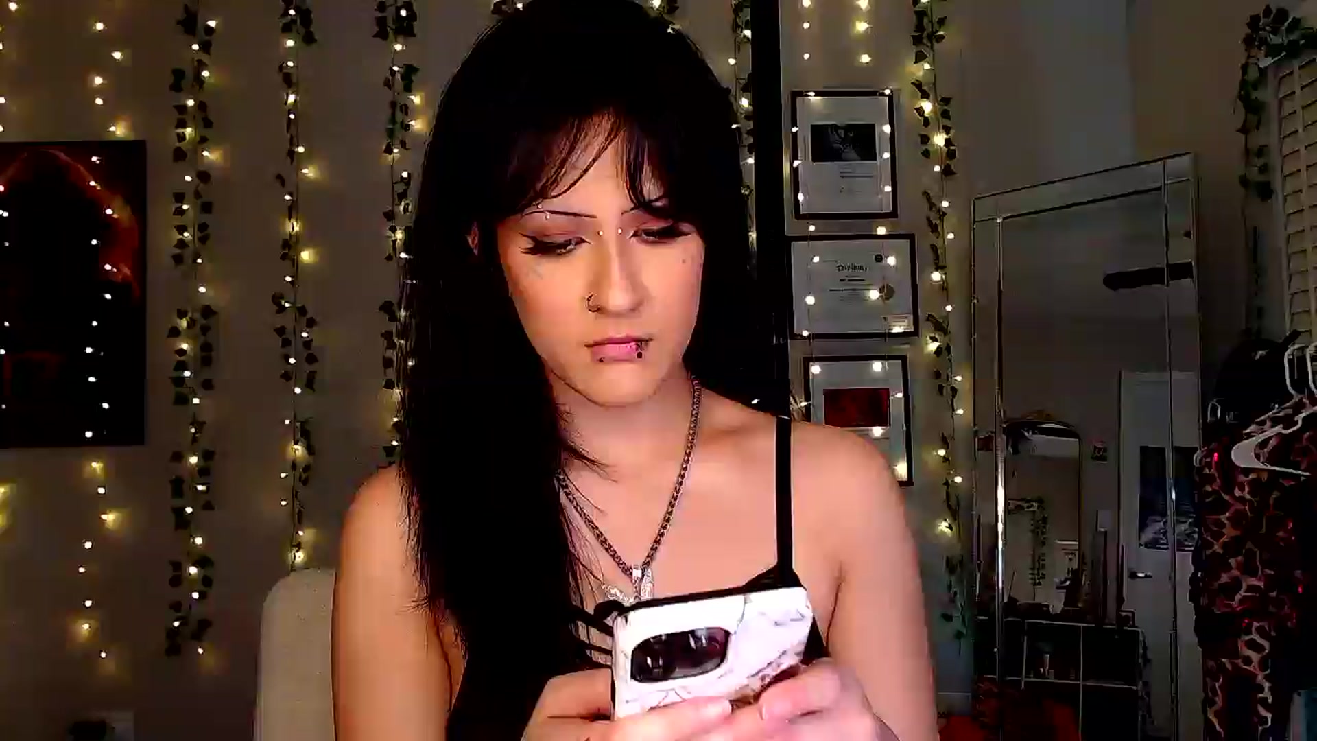 Gallery image thumbnail from xxbabyghostxx's myfreecams stream on, 03/16/2025, 05:08 image 16 of 20