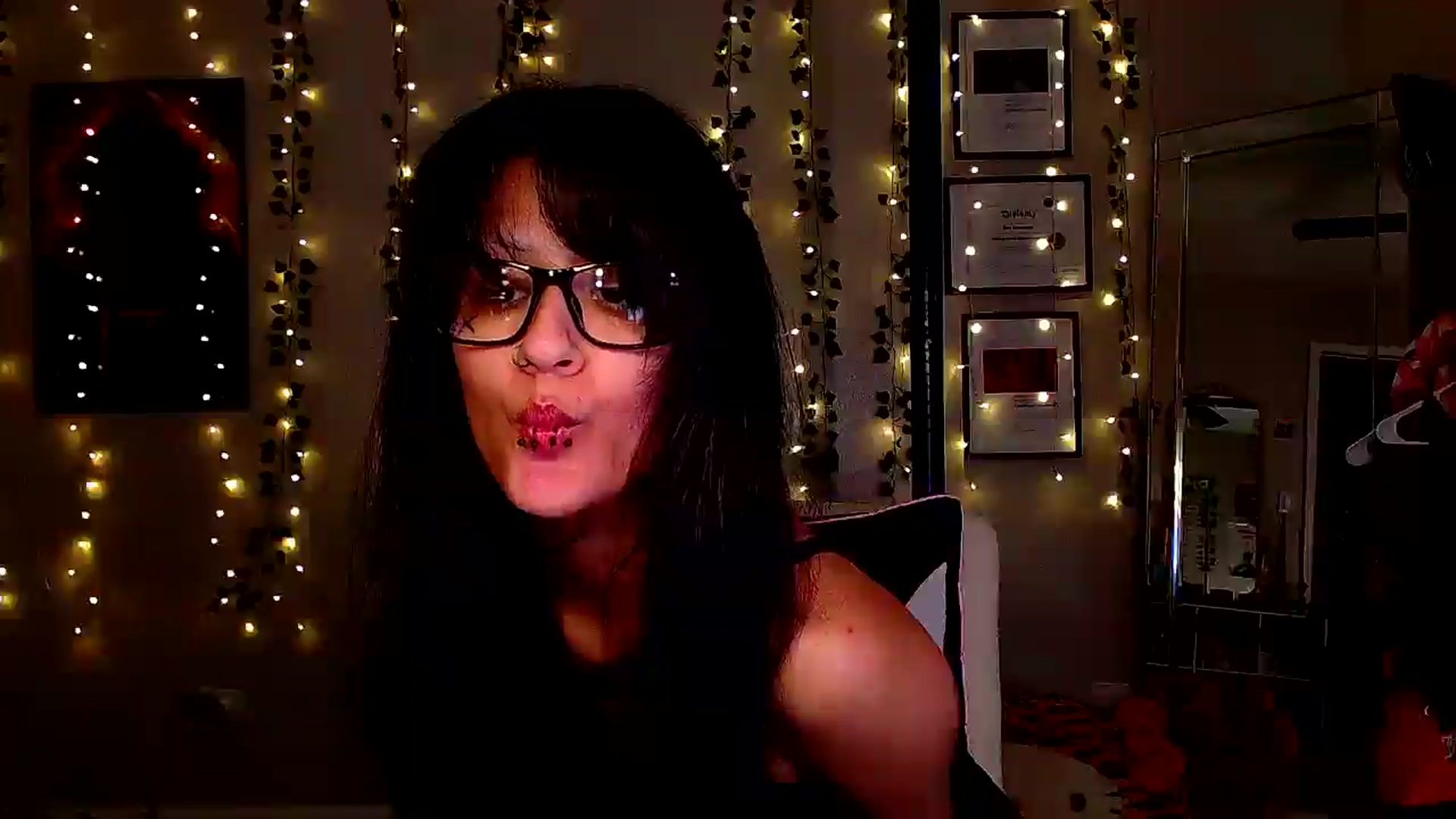 Gallery image thumbnail from xxbabyghostxx's myfreecams stream on, 06/19/2025, 03:34 image 14 of 20