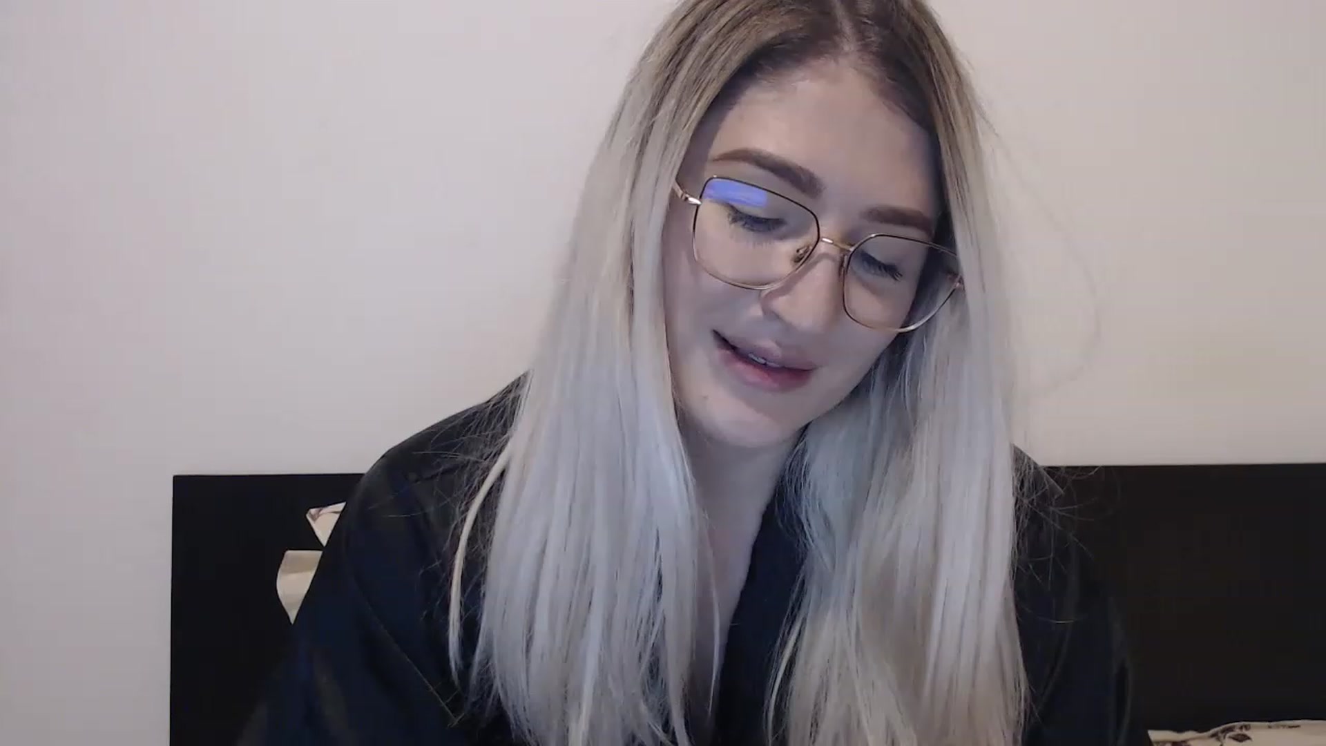 Gallery image thumbnail from xxeveex's myfreecams stream on, 11/23/2022, 14:18 image 16 of 20