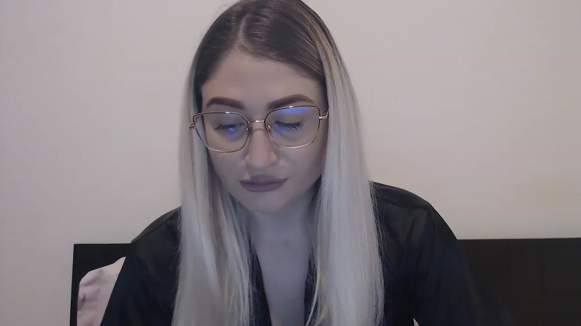 Gallery image thumbnail from xxeveex's myfreecams stream on, 12/07/2022, 12:14 image 1 of 20