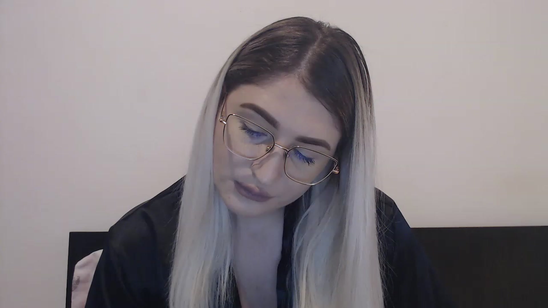 Gallery image thumbnail from xxeveex's myfreecams stream on, 12/07/2022, 12:14 image 3 of 20