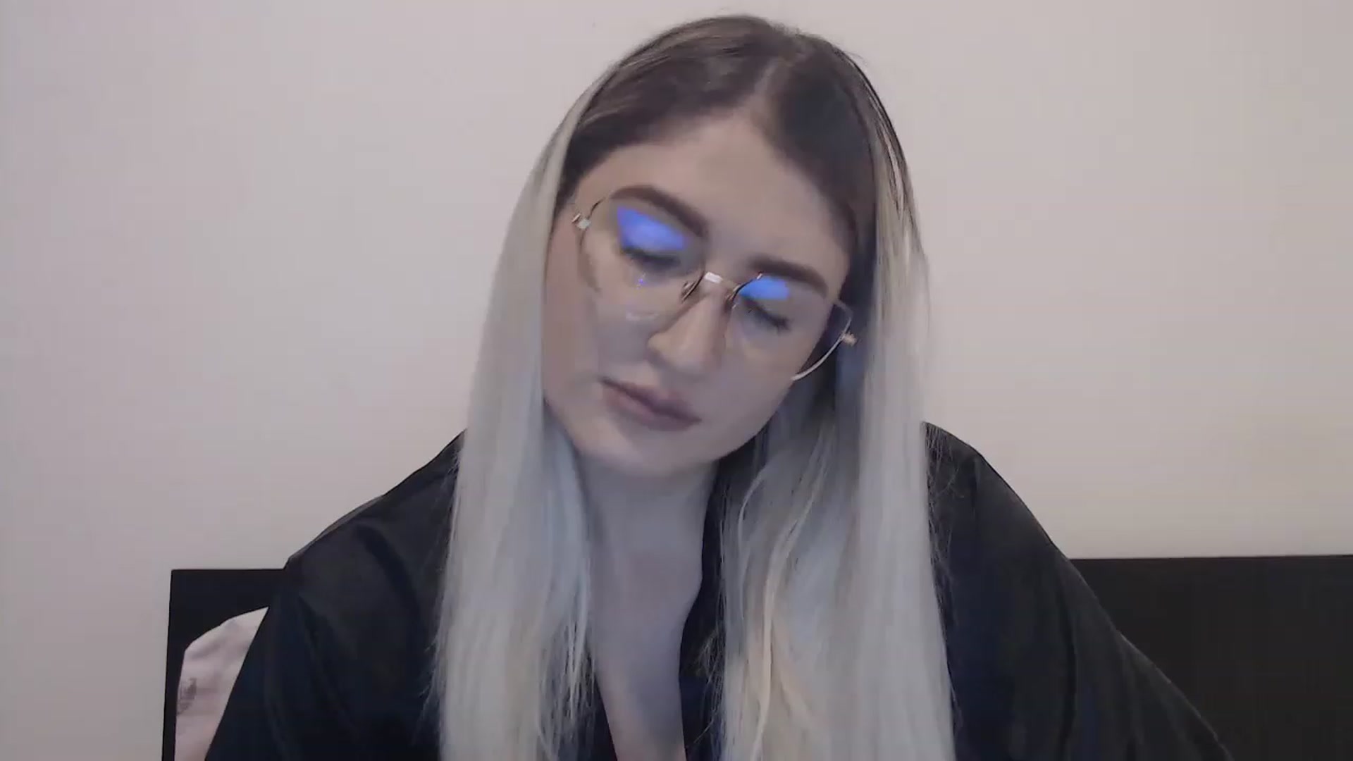 Gallery image thumbnail from xxeveex's myfreecams stream on, 12/07/2022, 12:14 image 4 of 20