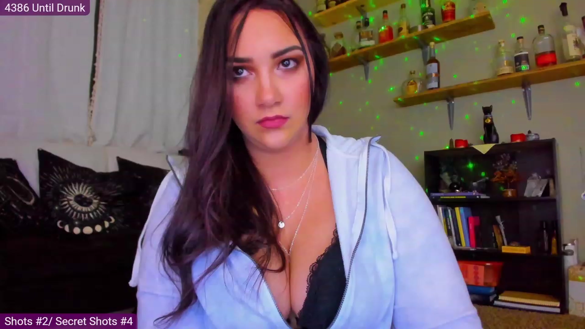 Gallery image thumbnail from xxquizit's myfreecams stream on, 02/16/2023, 08:39 image 7 of 20