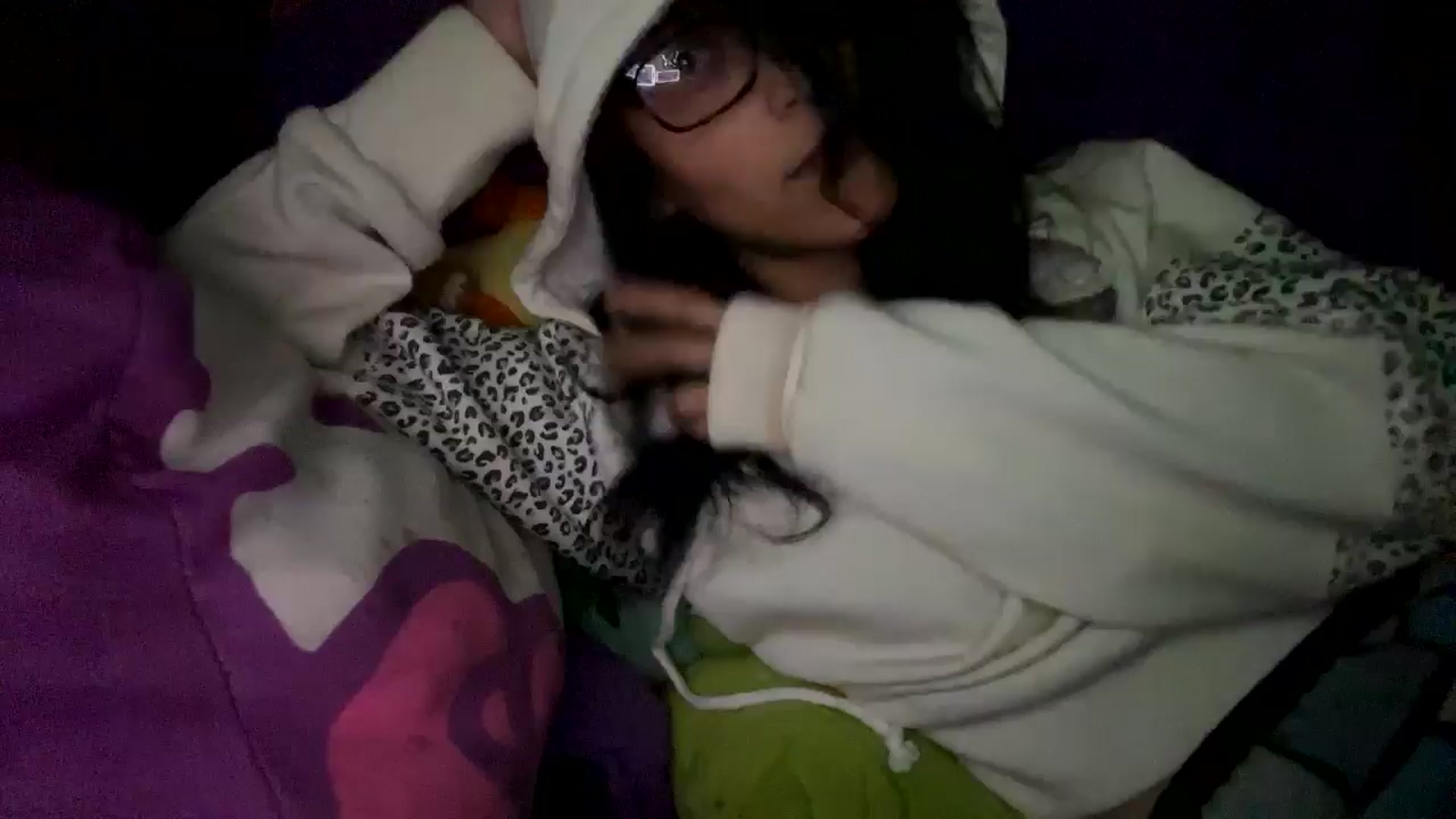 Gallery image thumbnail from xxunkocn's myfreecams stream on, 11/15/2024, 08:31 image 14 of 20