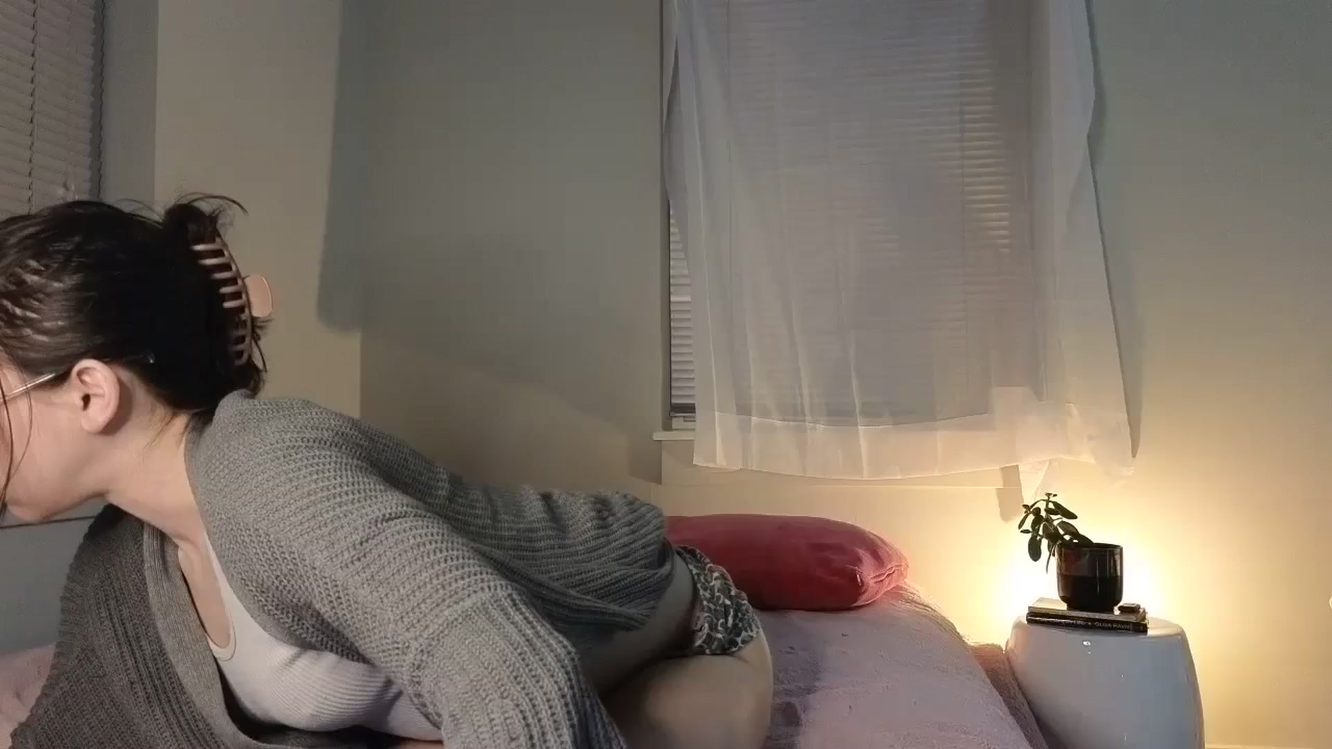 Gallery image thumbnail from xxwonderland's myfreecams stream on, 02/07/2024, 12:40 image 1 of 20
