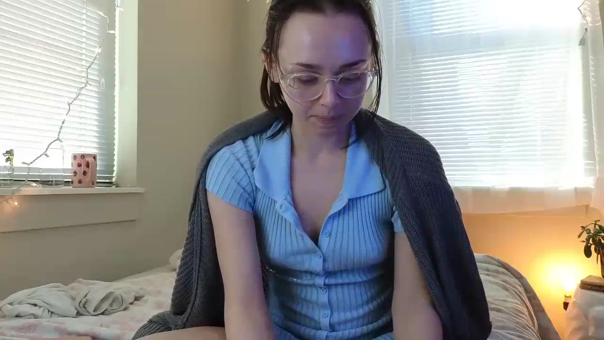 Gallery image thumbnail from xxwonderland's myfreecams stream on, 02/23/2024, 14:36 image 14 of 20