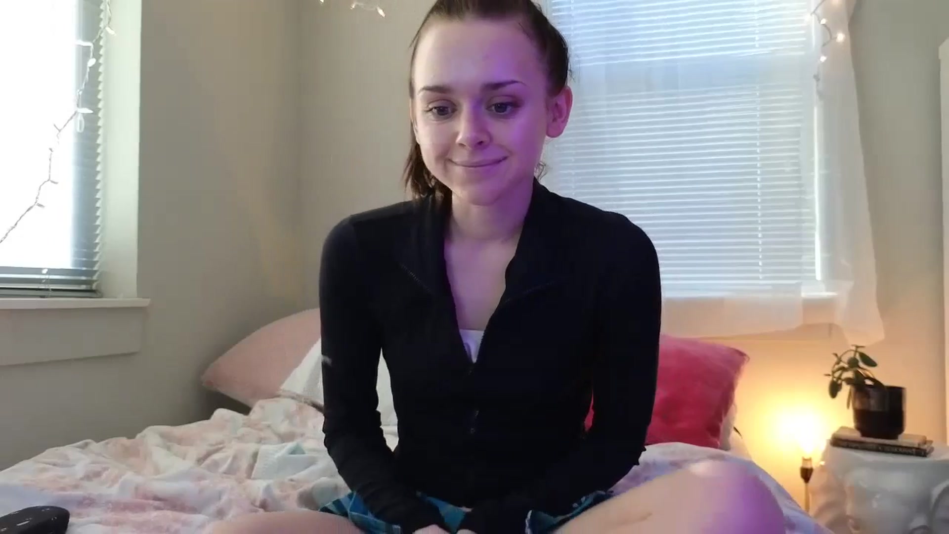Gallery image thumbnail from xxwonderland's myfreecams stream on, 02/25/2024, 13:51 image 20 of 20