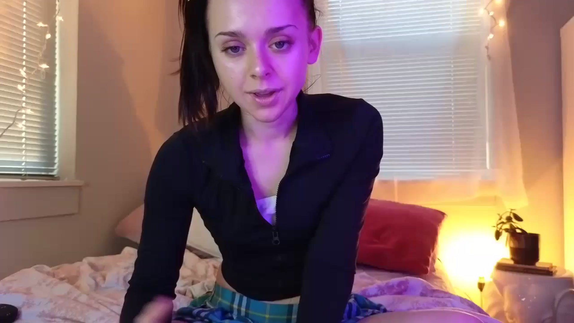 Gallery image thumbnail from xxwonderland's myfreecams stream on, 02/25/2024, 13:51 image 3 of 20