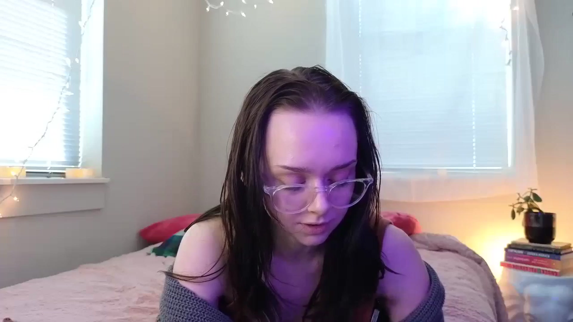 Gallery image thumbnail from xxwonderland's myfreecams stream on, 03/09/2024, 15:00 image 5 of 20