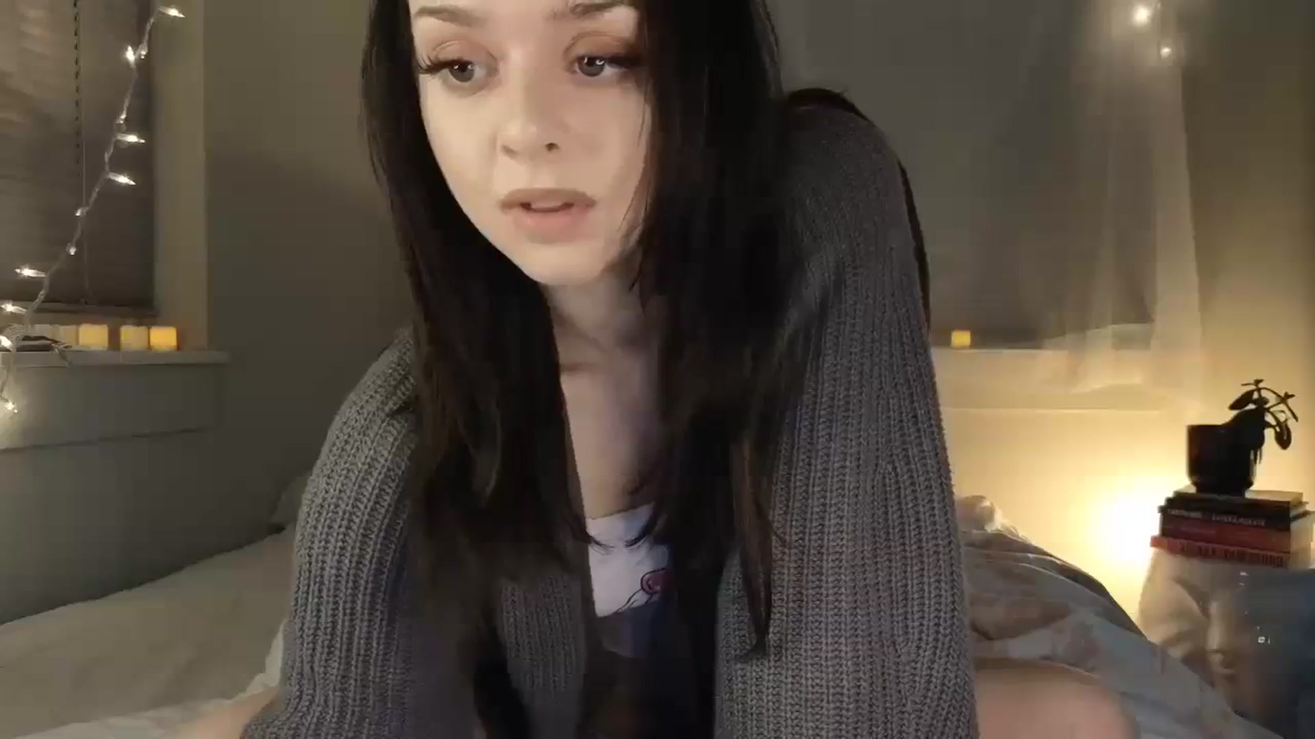 Gallery image thumbnail from xxwonderland's myfreecams stream on, 03/18/2024, 03:24 image 17 of 20