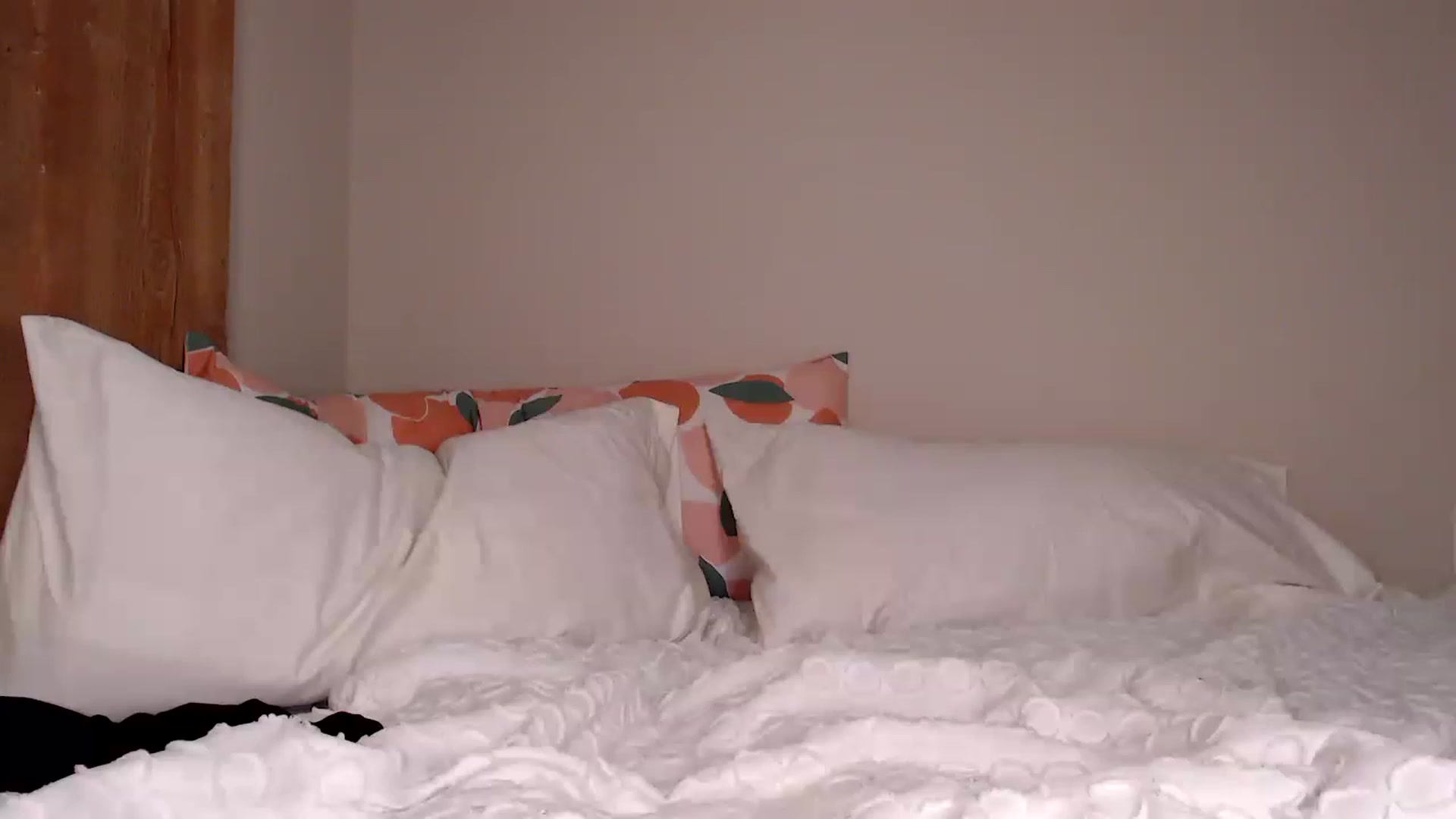 Gallery image thumbnail from xxx_Mikki_xxx's myfreecams stream on, 01/12/2023, 02:57 image 19 of 20
