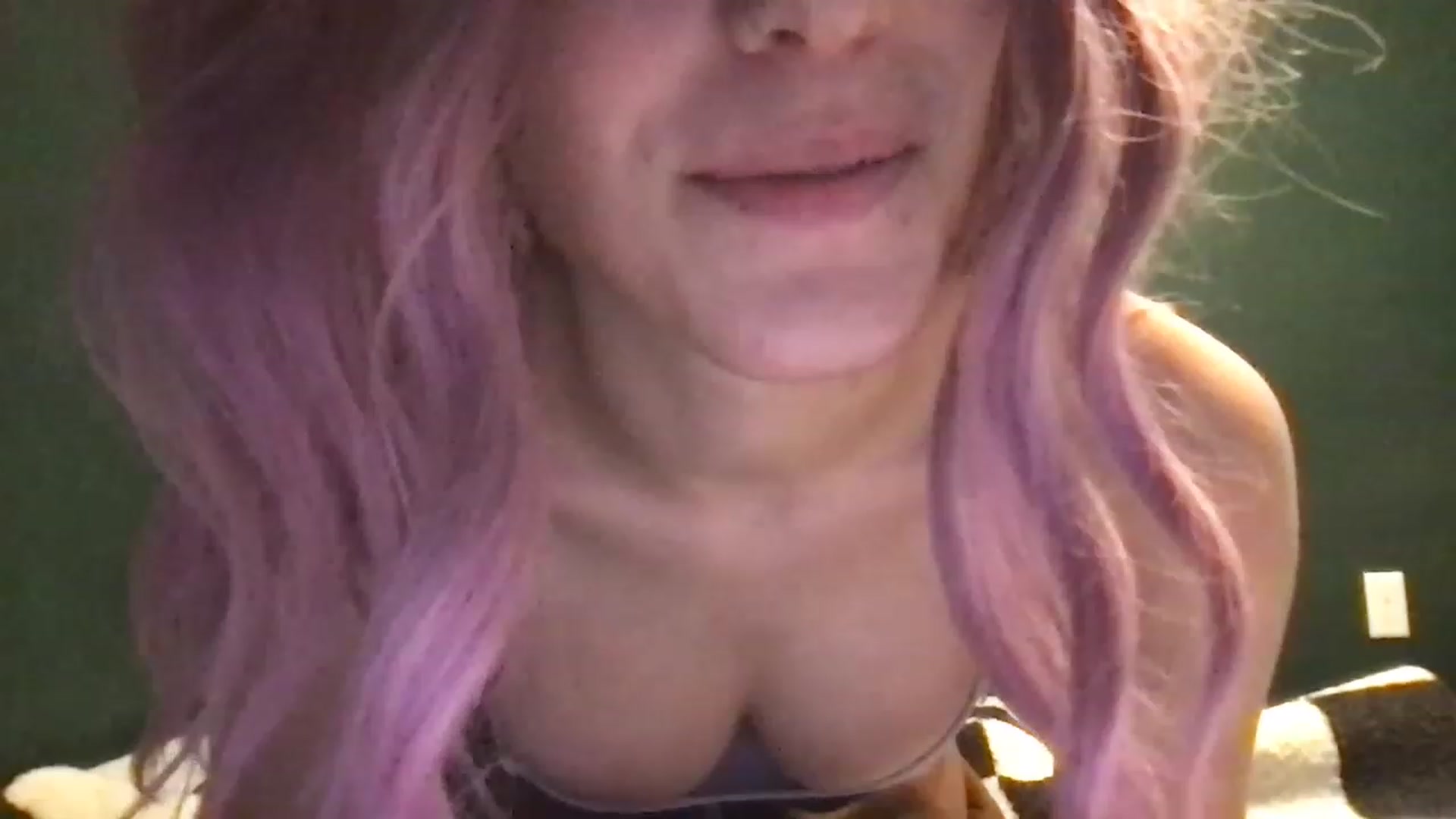 Gallery image thumbnail from xxxvara's myfreecams stream on, 01/23/2023, 24:45 image 9 of 20
