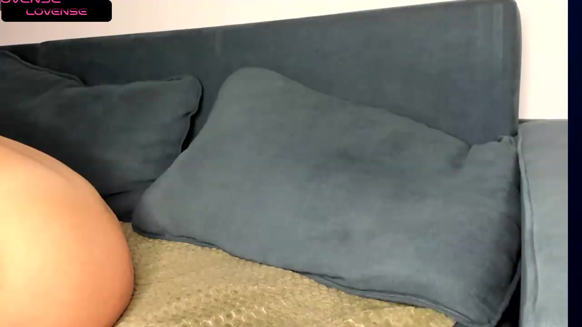 Gallery image thumbnail from yasmi_21's myfreecams stream on, 06/15/2026, 01:01 image 7 of 20