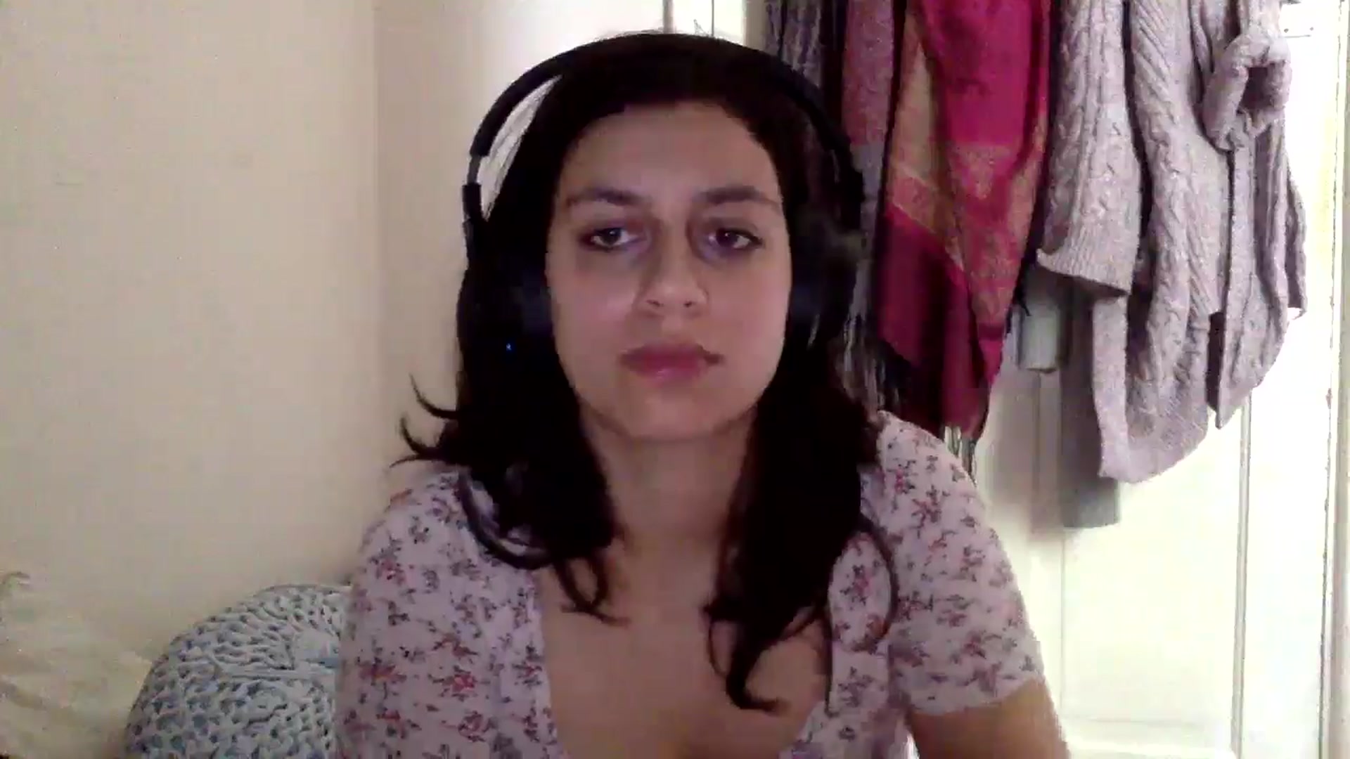 Gallery image thumbnail from yasmin88's myfreecams stream on, 05/16/2024, 09:18 image 10 of 20
