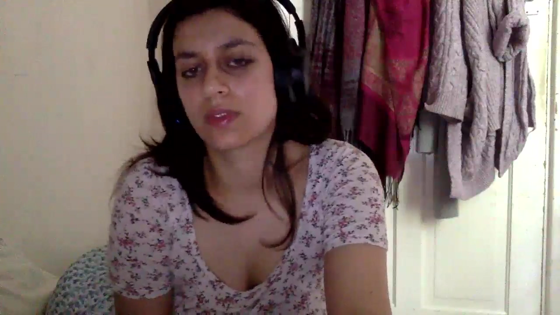 Gallery image thumbnail from yasmin88's myfreecams stream on, 05/16/2024, 09:18 image 16 of 20