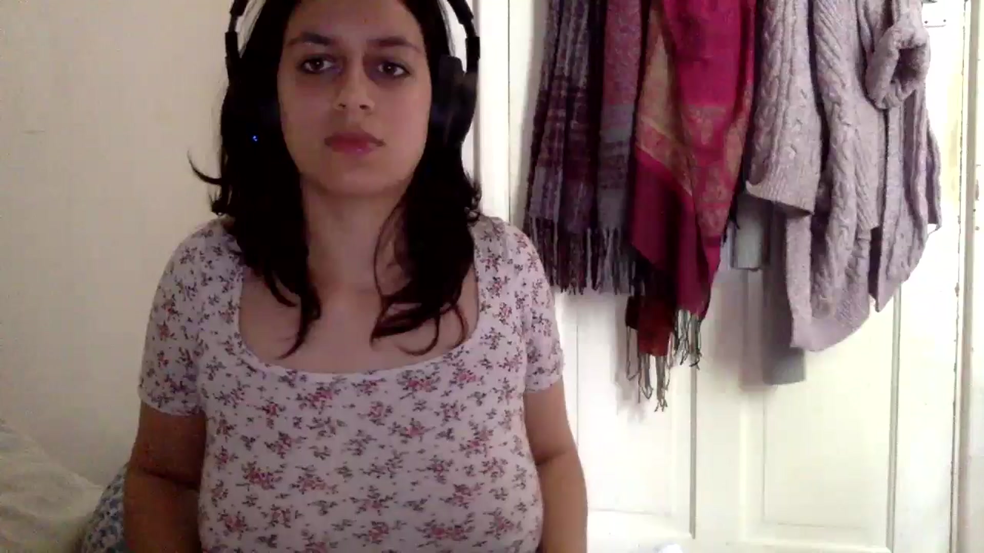Gallery image thumbnail from yasmin88's myfreecams stream on, 05/16/2024, 09:18 image 14 of 20