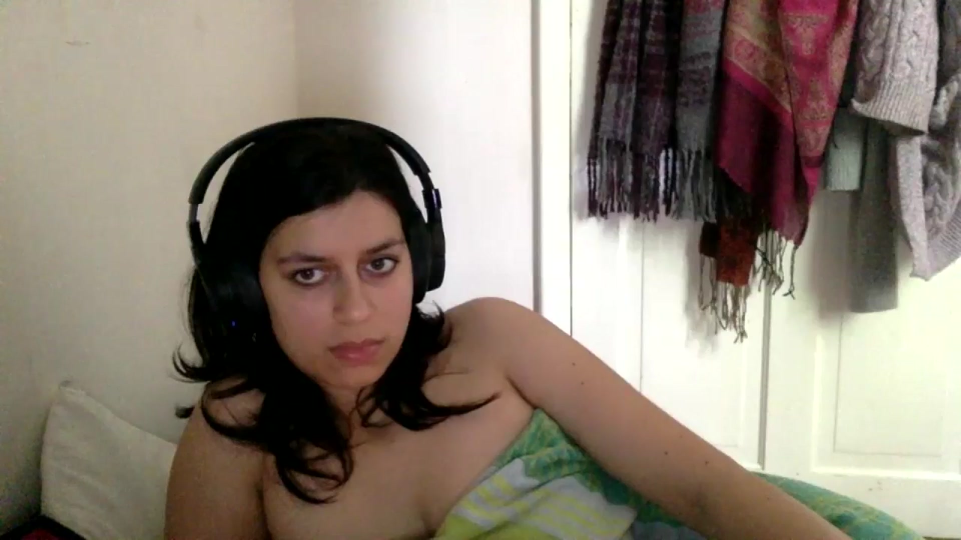 Gallery image thumbnail from yasmin88's myfreecams stream on, 05/16/2024, 10:28 image 20 of 20