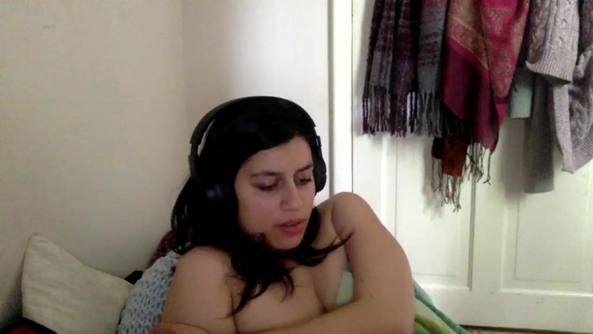 Gallery image thumbnail from yasmin88's myfreecams stream on, 05/16/2024, 10:28 image 14 of 20
