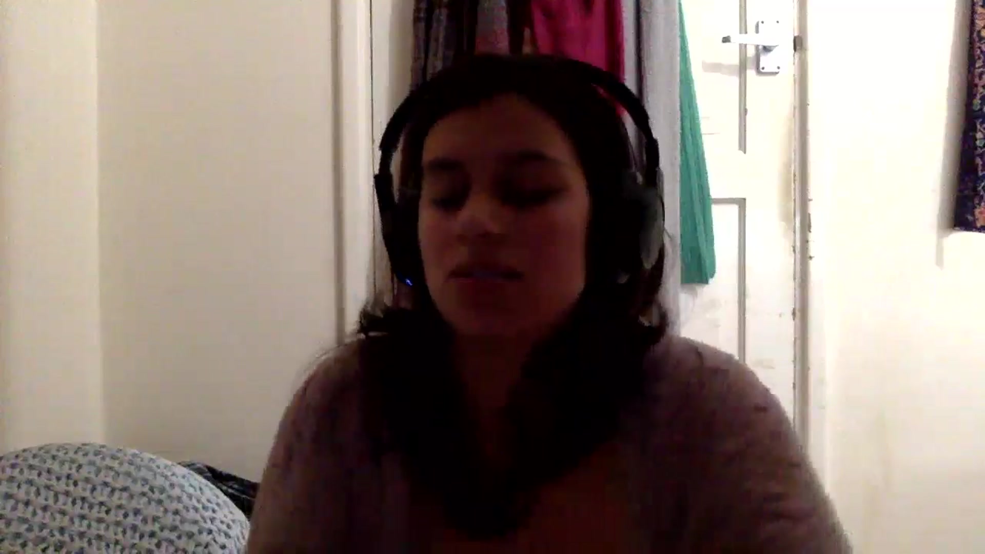 Gallery image thumbnail from yasmin88's myfreecams stream on, 05/16/2024, 12:50 image 17 of 20