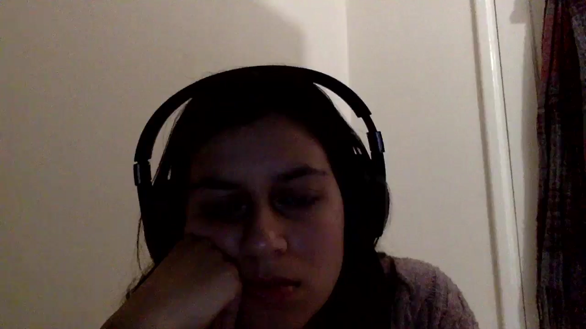 Gallery image thumbnail from yasmin88's myfreecams stream on, 05/16/2024, 16:18 image 7 of 20