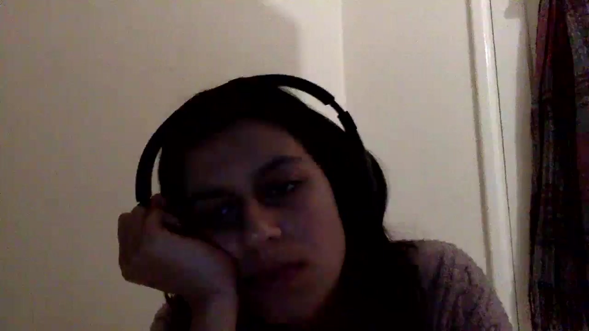 Gallery image thumbnail from yasmin88's myfreecams stream on, 05/16/2024, 16:32 image 17 of 20