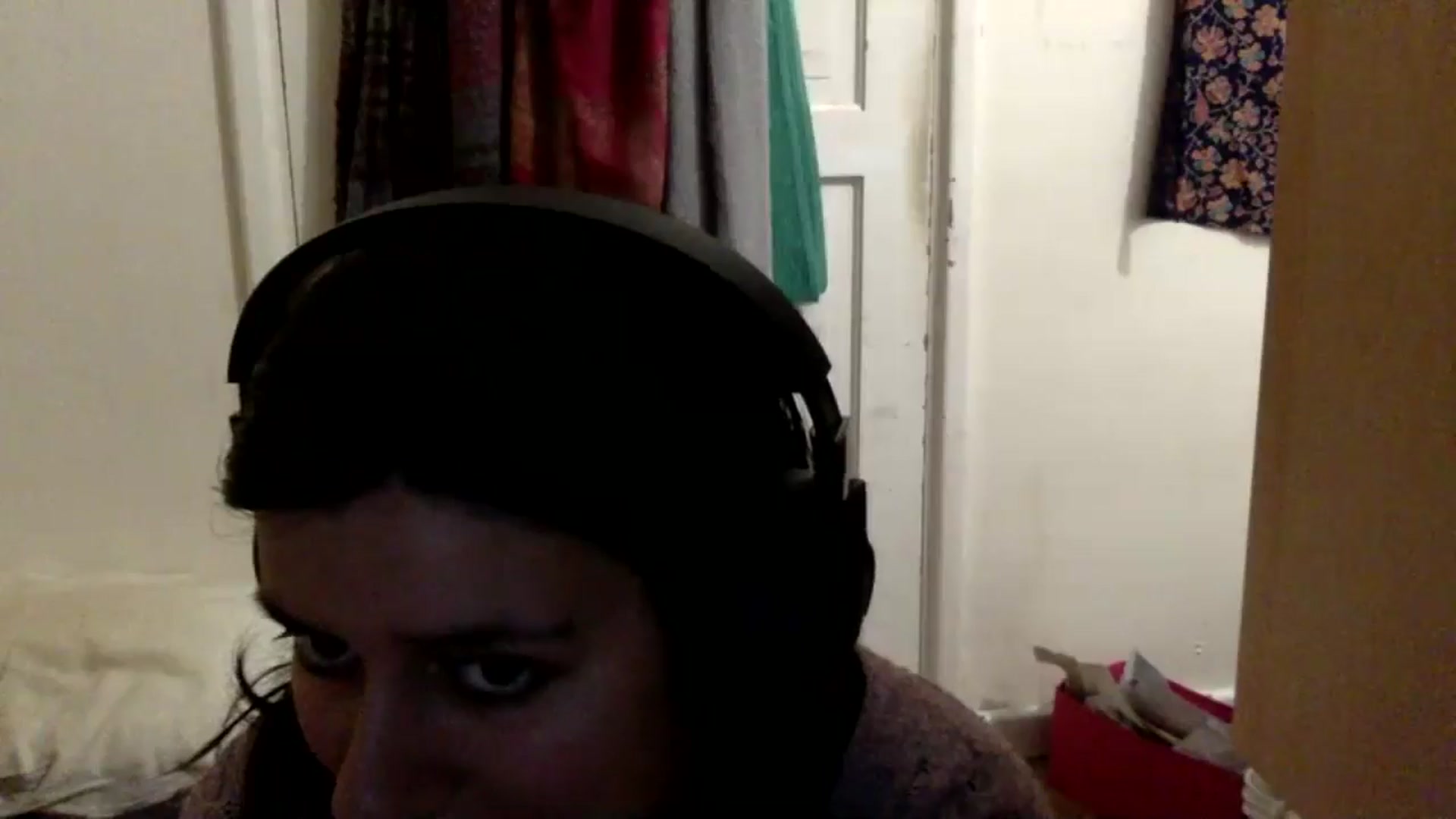 Gallery image thumbnail from yasmin88's myfreecams stream on, 05/16/2024, 17:07 image 10 of 20