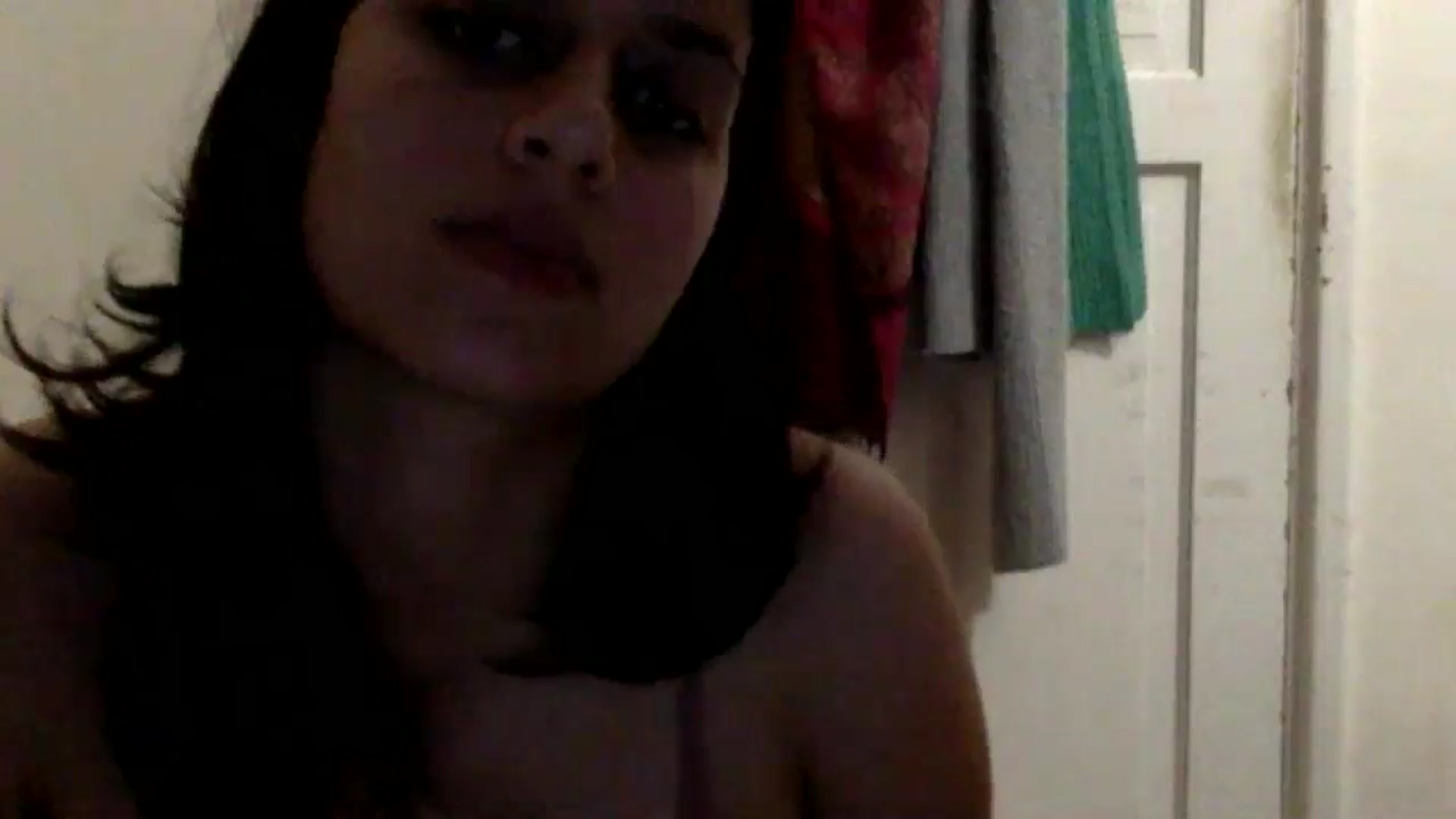 Gallery image thumbnail from yasmin88's myfreecams stream on, 05/16/2024, 20:15 image 3 of 20