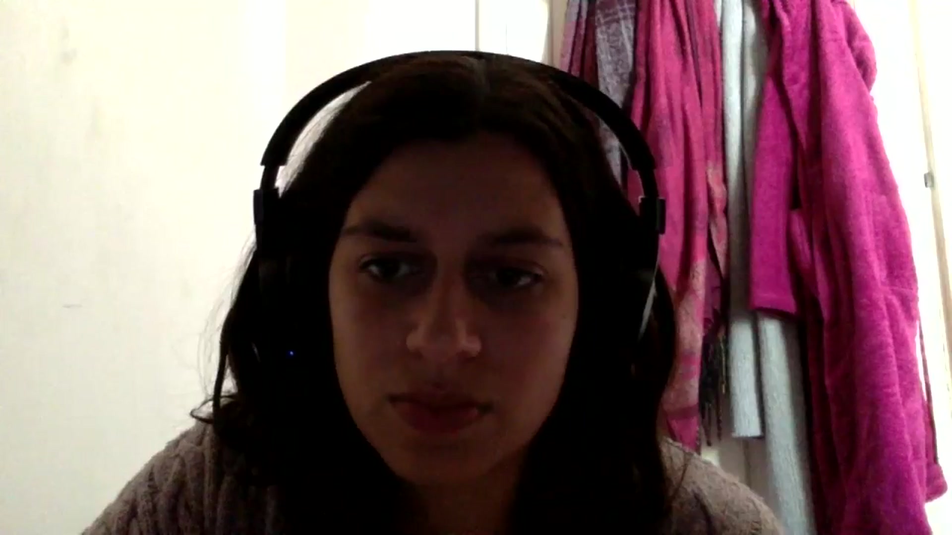 Gallery image thumbnail from yasmin88's myfreecams stream on, 05/17/2024, 09:17 image 17 of 20