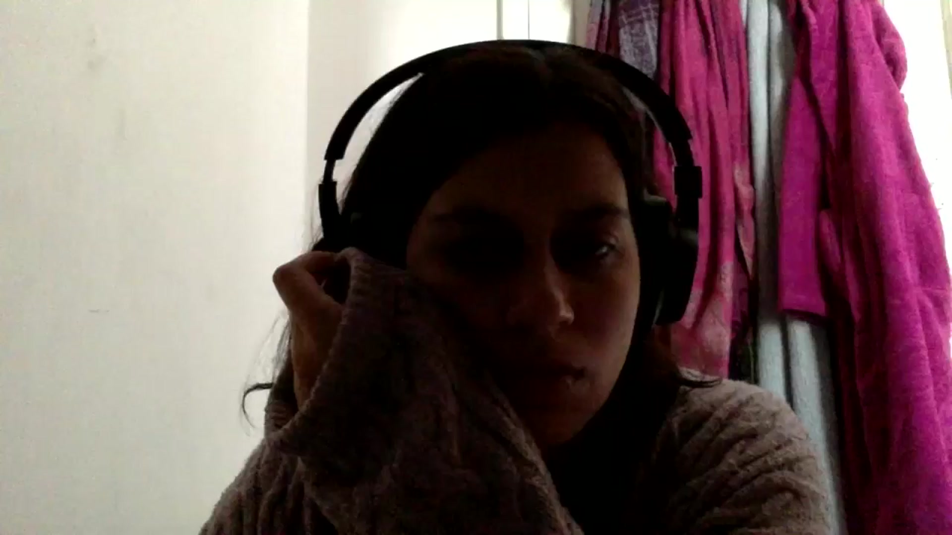Gallery image thumbnail from yasmin88's myfreecams stream on, 05/17/2024, 09:17 image 7 of 20