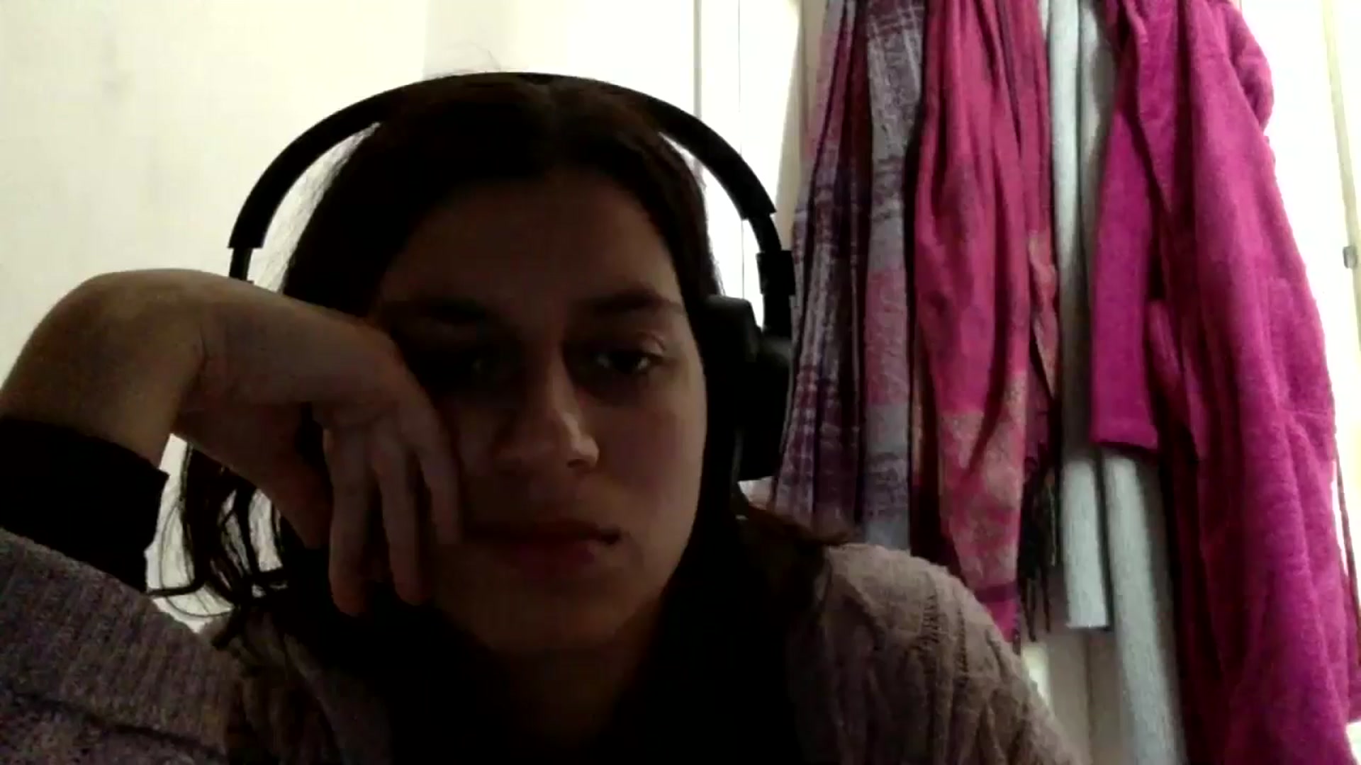 Gallery image thumbnail from yasmin88's myfreecams stream on, 05/17/2024, 09:17 image 11 of 20